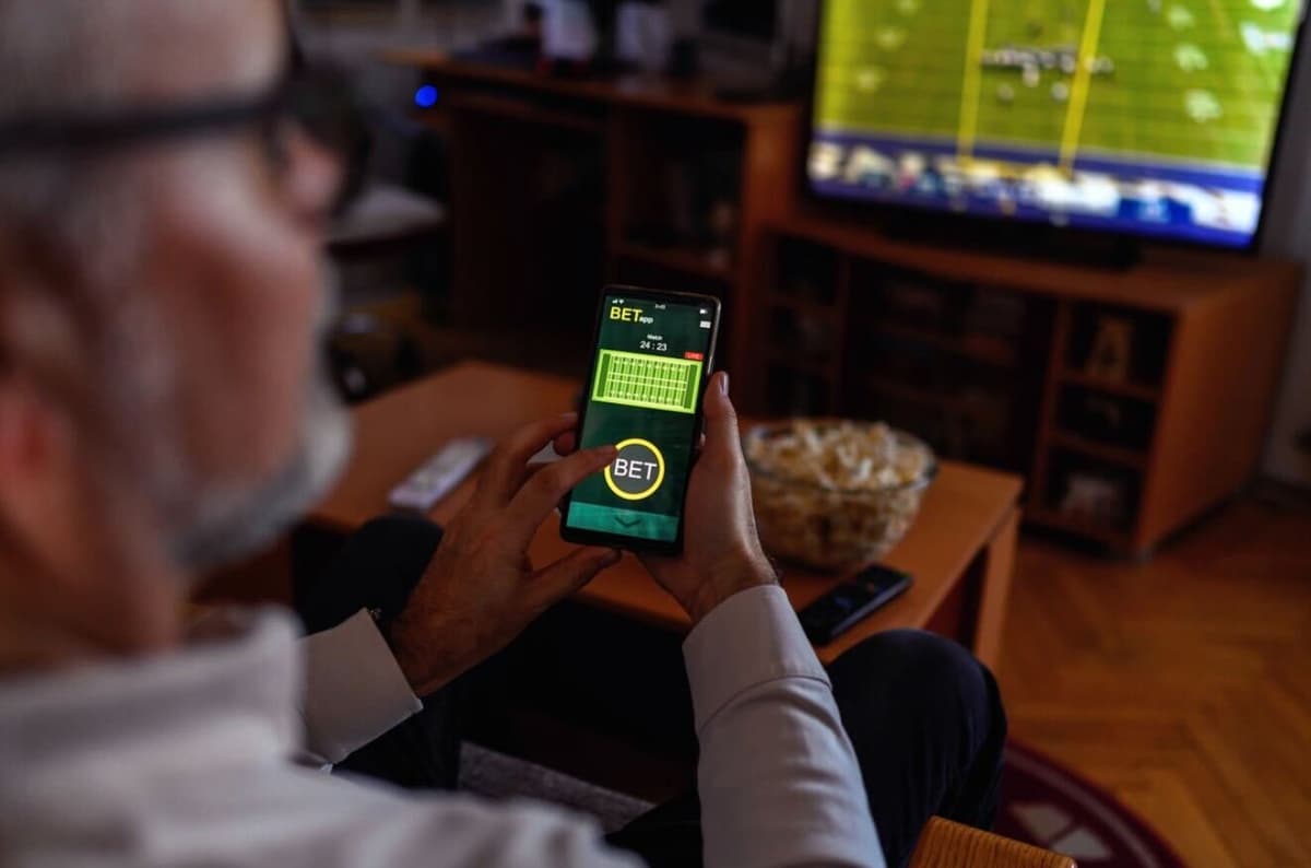 A Gambling Addiction Recovery Story: A Second Chance at 24